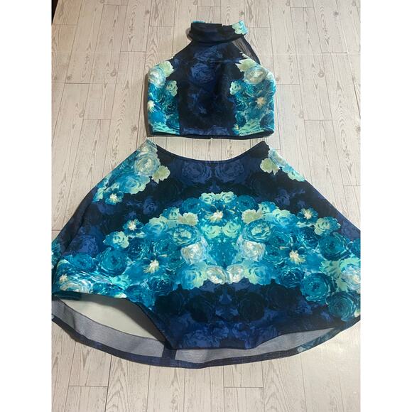 Teeze Me Dresses & Skirts - Teeze Me Floral 2pc Halter Top & High Low Skirt Set Blue Roses Formal Prom Dress